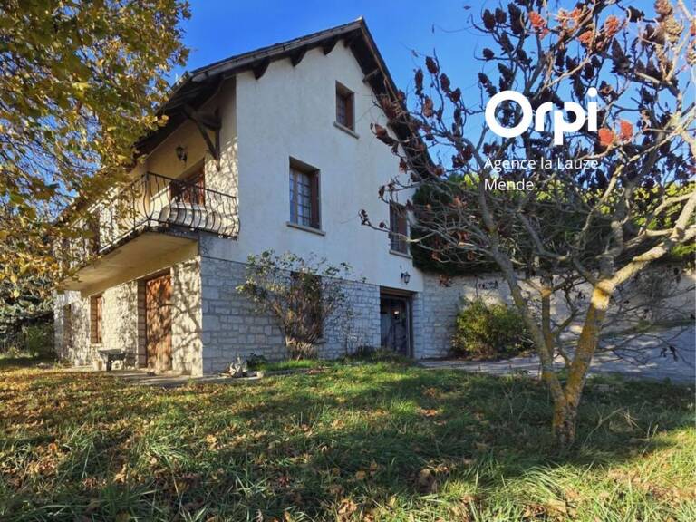 Maison à vendre avec grand terrain — photo 1