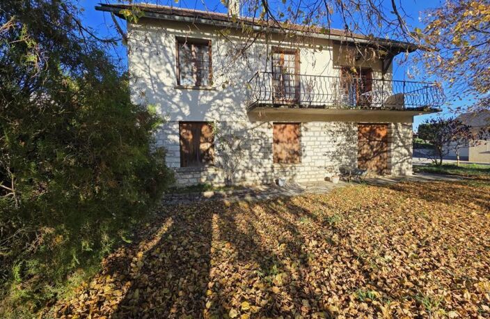 Maison à vendre avec grand terrain — photo 2
