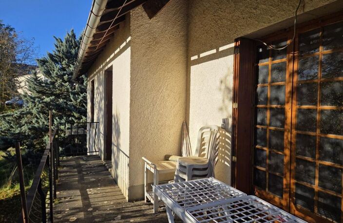 Maison à vendre avec grand terrain — photo 4