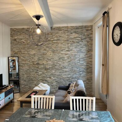 Appartement 3 pièces 800 €