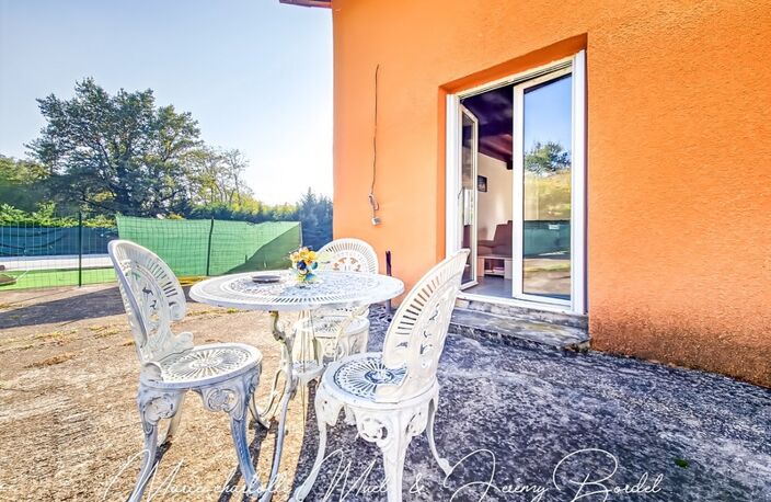 Maison 5 chambres avec piscine au calme — photo 4