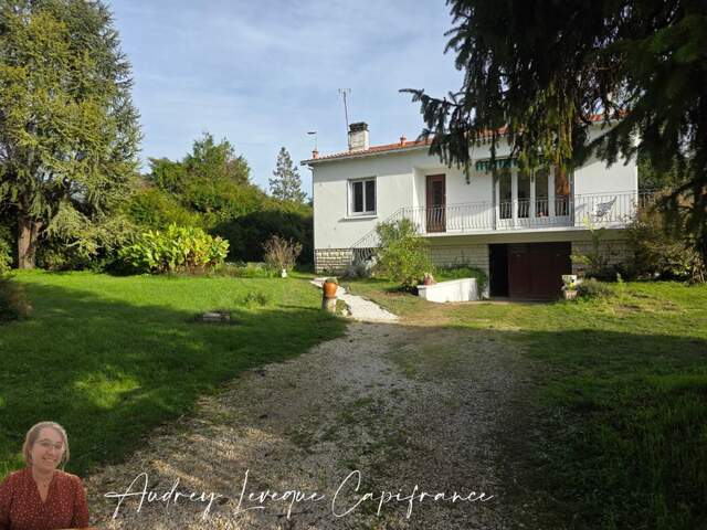 SURGERES (17) — photo du bien