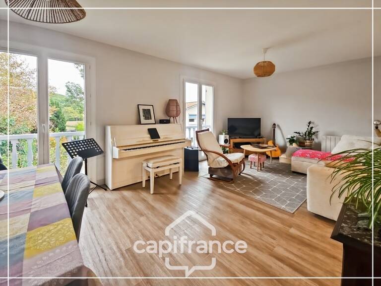 Maison rénovée 4 pièces sur sous-sol intégral, jardin environ 800m², tout à l'égout — photo 1