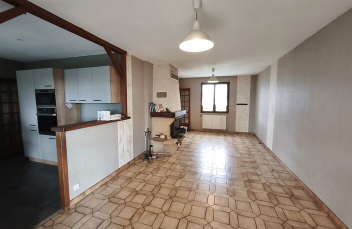 À VENDRE – Maison familiale 6 pièces de 133 m² avec sous-sol complet sur 2 332 m² de terrain – Juvignies (60112) — photo 2