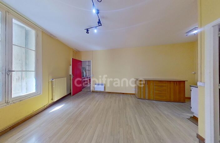 Local commercial 100 m² – Emplacement Numéro 1 à Amélie-les-Bains (66) Proche des Thermes — photo 2