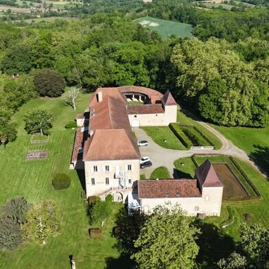 Maison 38 pièces 1800000 €