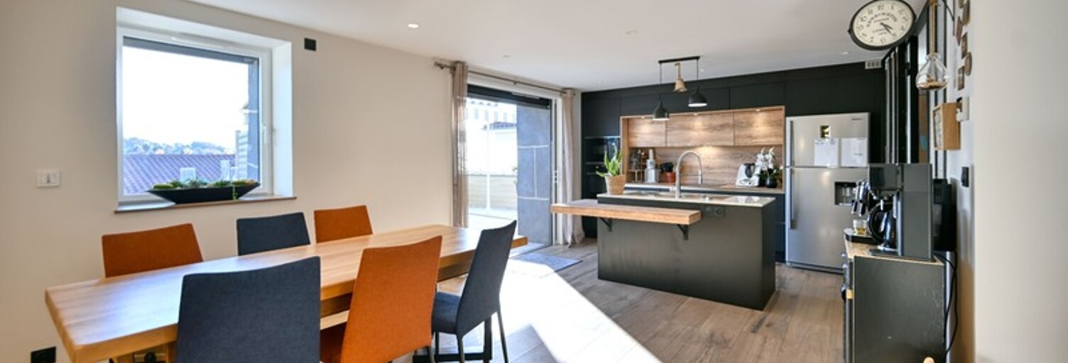 Maison 8 Pièces 216 m² à vendre à Saint-Martin-en-Haut (69850)