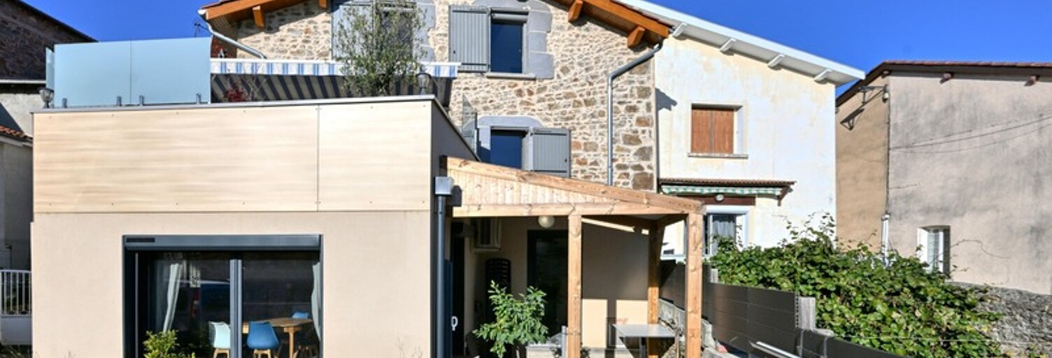 Maison 10 Pièces 284 m² à vendre à Saint-Martin-en-Haut (69850)