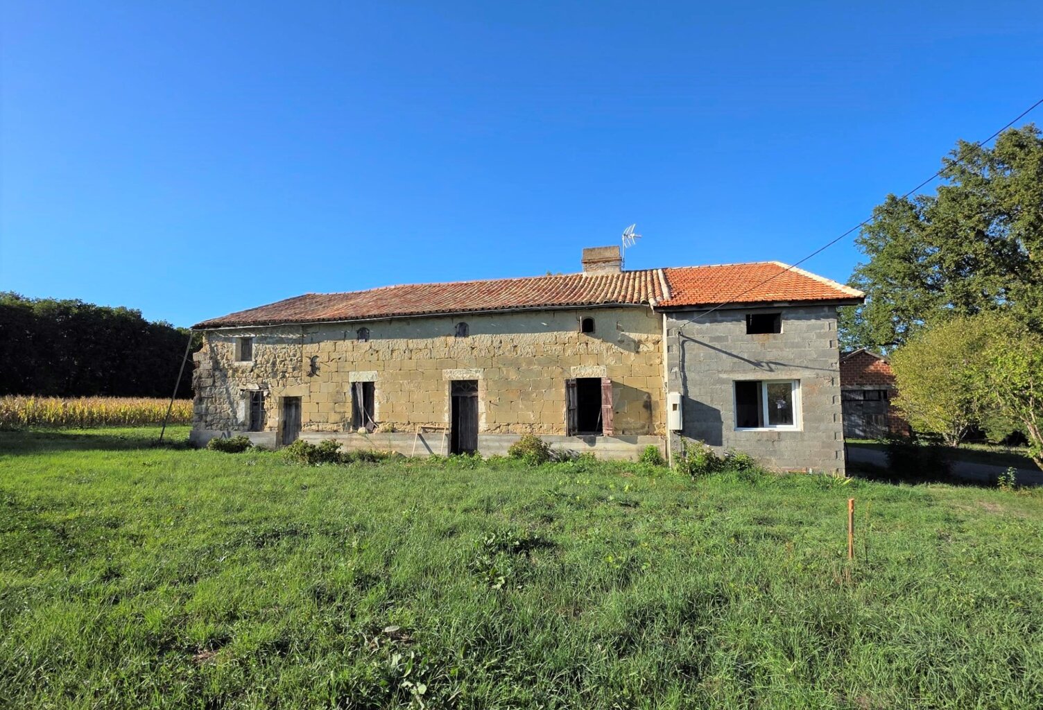 Belle Fermette 4 pièces à rénover avec dépendances  MIRAMONT DE GUYENNE (47) — photo 1