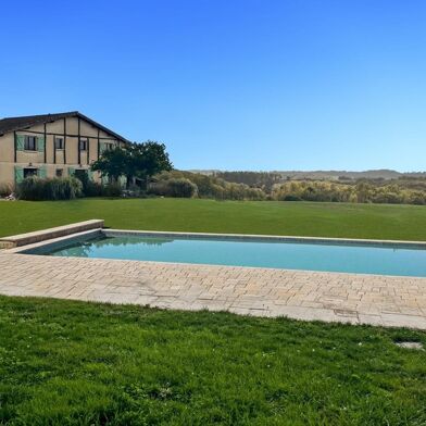 Maison 8 pièces 390000 €