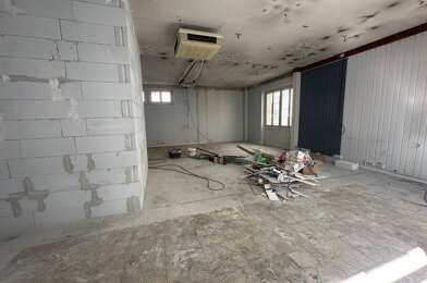 Commerce 3 pièces 1350 €