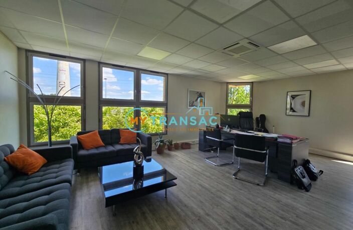 MY TRANSAC vous propose à la vente un bâtiment indépendant avec Bureaux et stockage, accès PL, à TORCY avec un accès immédiat à l'A104 — photo 3