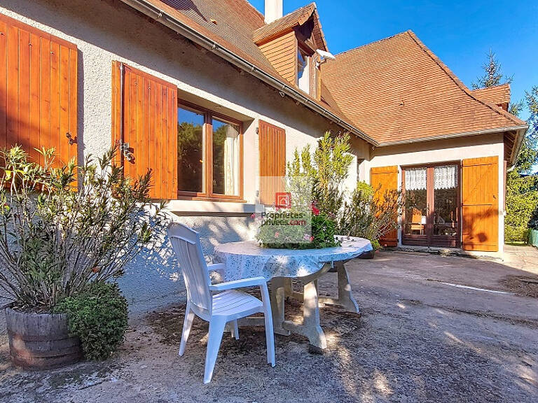 Maison St Pierre De Chignac. 4 chambres. Grand parking . Garage/atelier 50 m2.Terrain:2245 m2 — photo 1