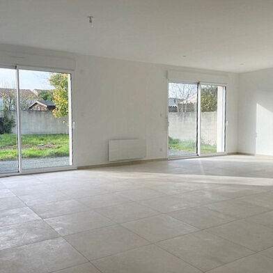 Maison 4 pièces 332700 €