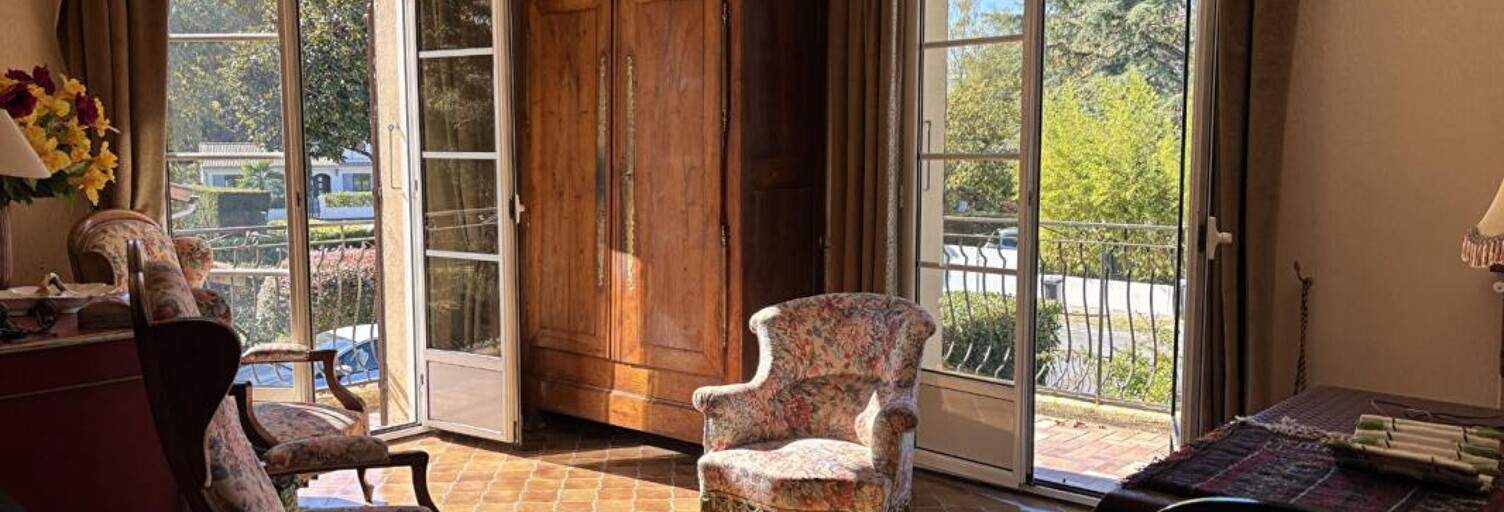 Maison 8 Pièces 180 m² à vendre à Saint-Médard-en-Jalles (33160)