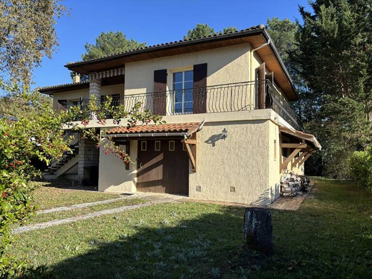 Maison traditionnelle 180 m2 sur terrain de 1588 m2 — photo 1