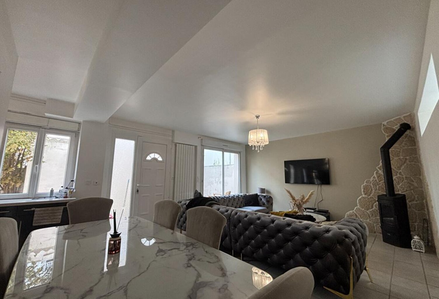 EXCLUSIVITÉ : Maison Rénovée 74 m² à Bezons - JARDIN/TERRASSE 90 M² & CALME ABSOLU — photo 1