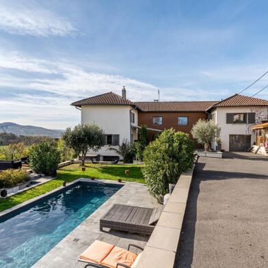 Maison 7 pièces 649000 €