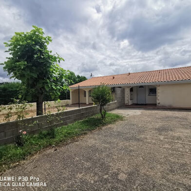 Immeuble  235400 €