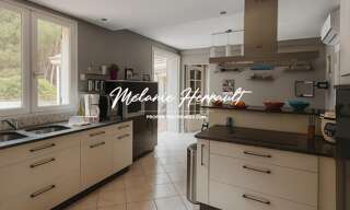 Maison 9 Pièces 223 m² à vendre à Challes (72250)