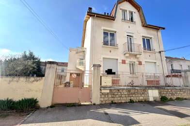 Immeuble  549900 €