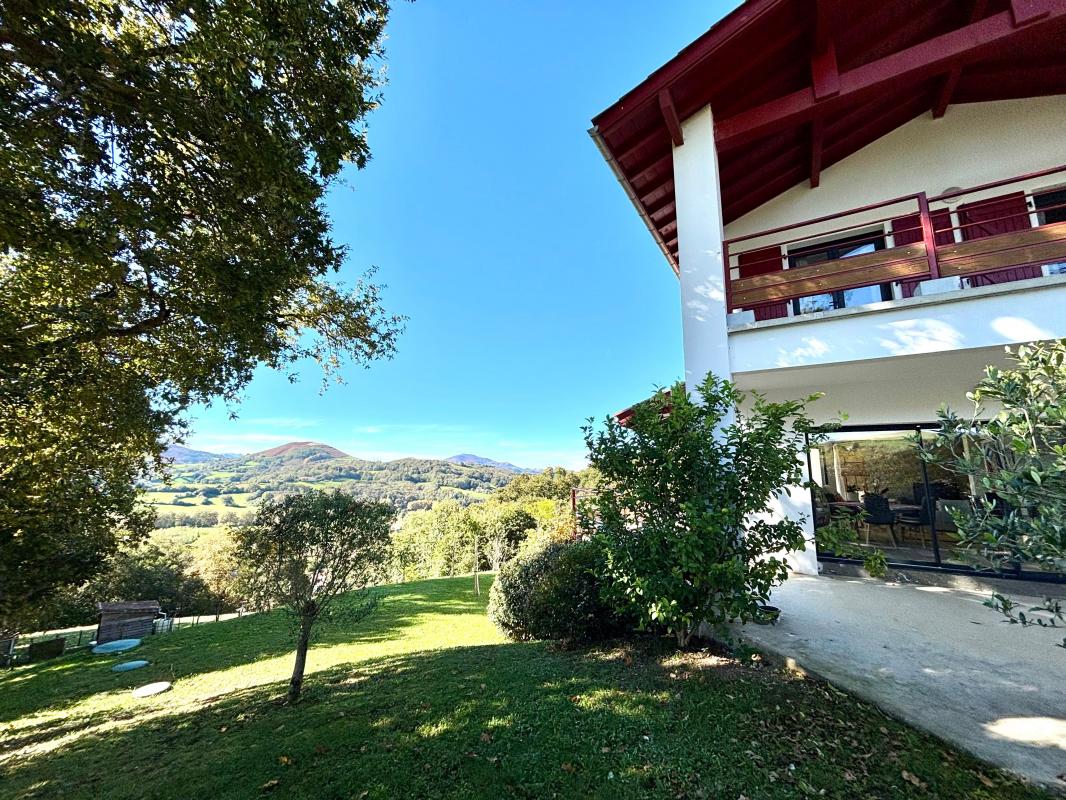 Villa / Maison  T4 à vendre Hasparren 64240