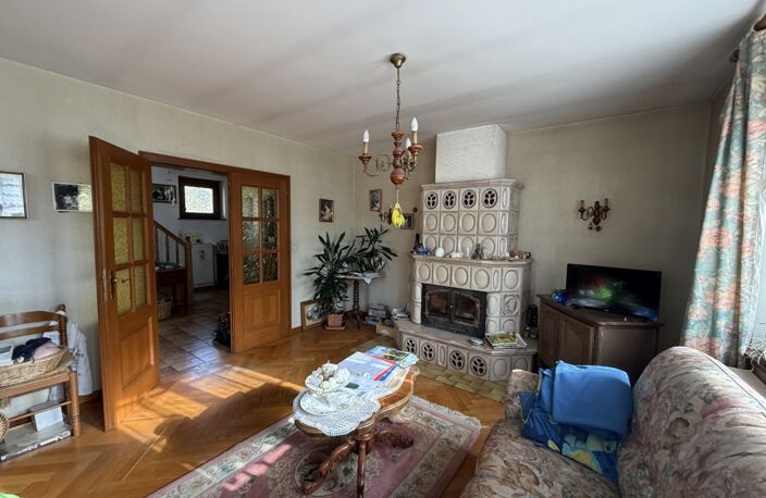 11153 - Prix: 495.000 € - Belle maison, granges, hangar, étable, stockage, volume XXL, excellente situation en impasse, grand potentiel, env. 26 ares — photo 2