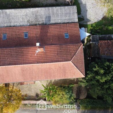 Maison 8 pièces 271500 €