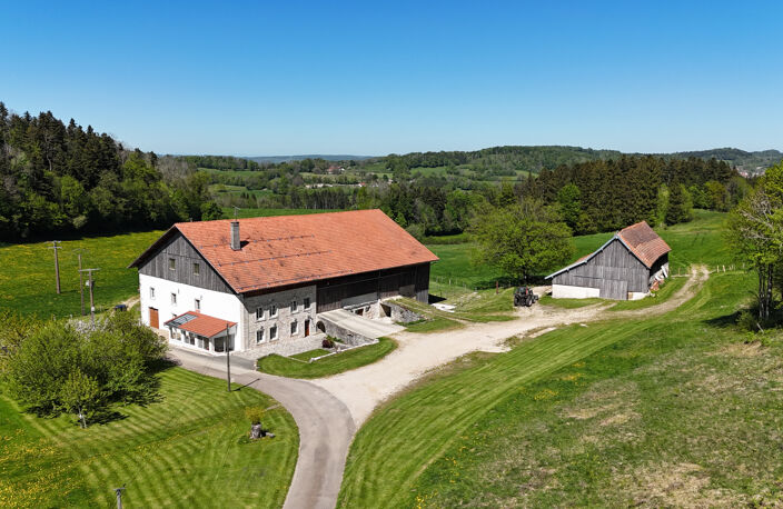 PROCHE MAICHE - MAGNIFIQUE ANCIENNE FERME — photo 2
