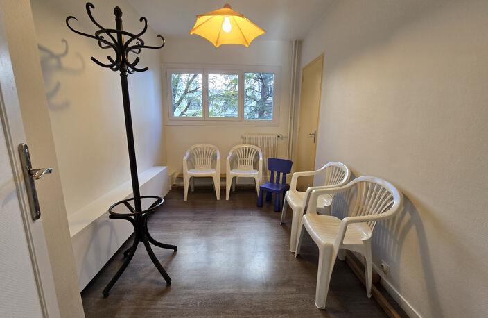 3 P+C — photo 3