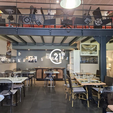 Commerce  305000 €