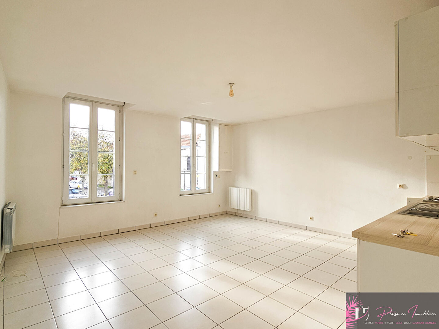 Appartement  T3 à louer Rochelle (La) 17000