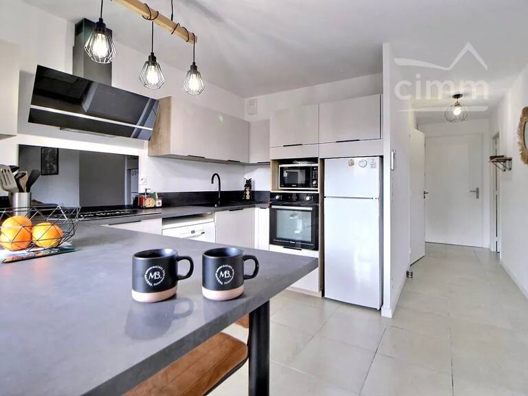 Rez-de-jardin, T2 de 44m² avec terrasse + garage — photo 1