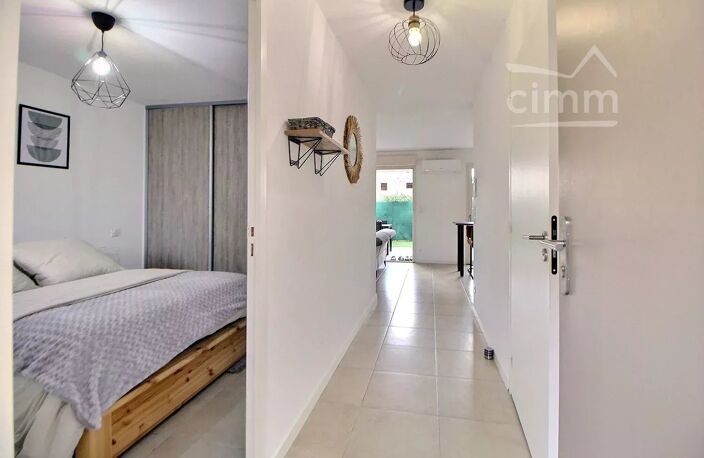 Rez-de-jardin, T2 de 44m² avec terrasse + garage — photo 4