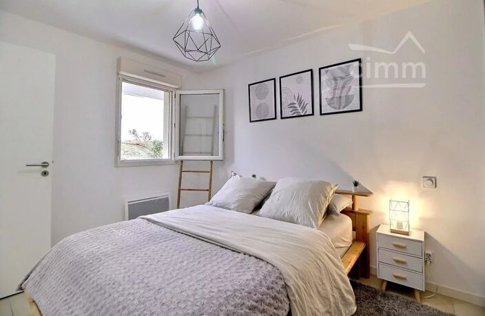 Rez-de-jardin, T2 de 44m² avec terrasse + garage — photo 5