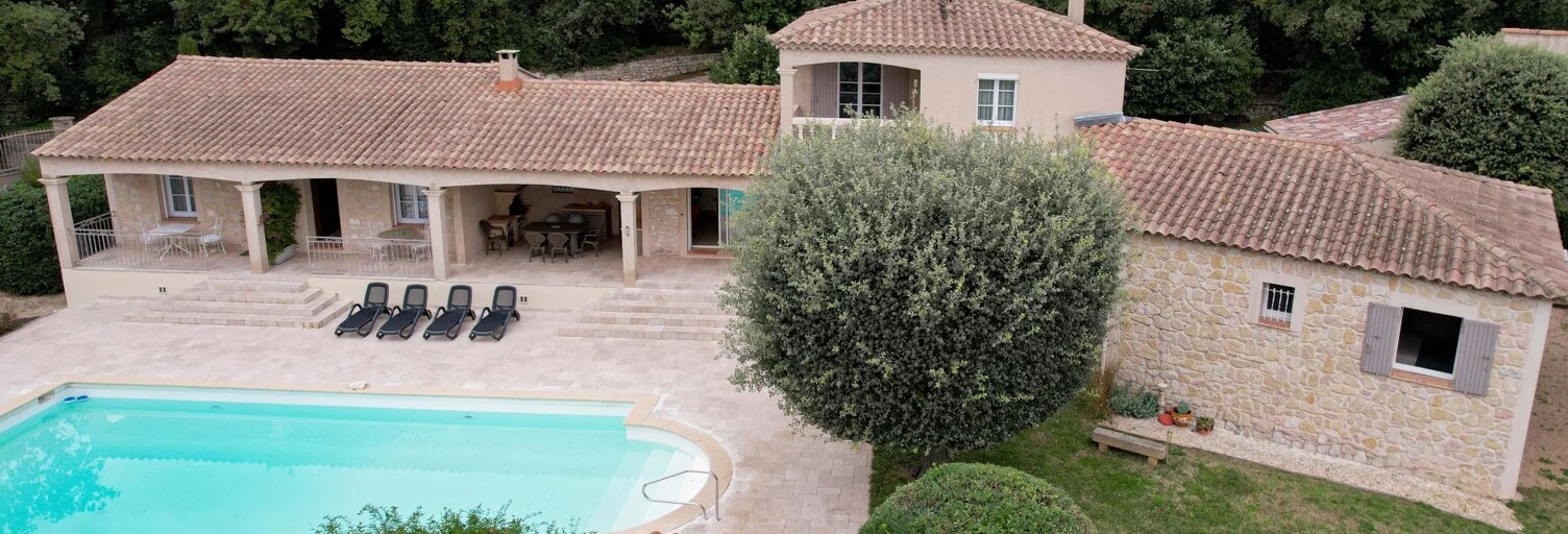 Maison 10 Pièces 243 m² à vendre à Uzès (30700)
