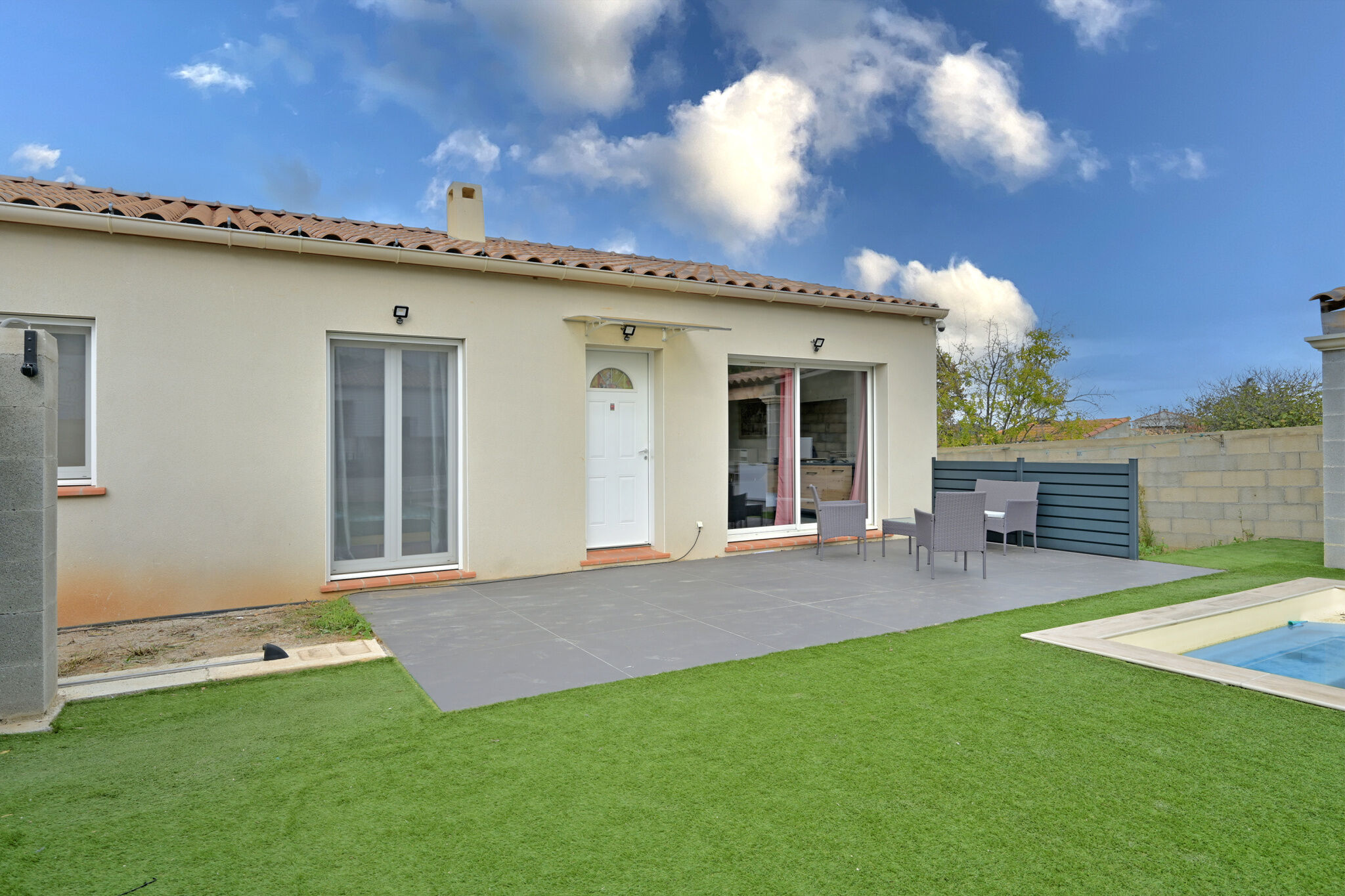 Villa / Maison  T5 à vendre Beauvoisin 30640