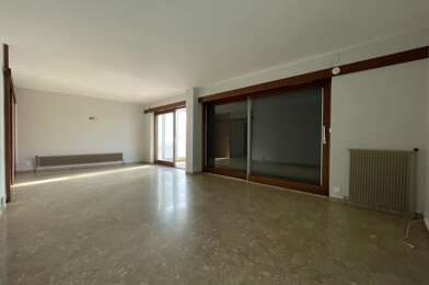 Appartement 3 pièces 880 €