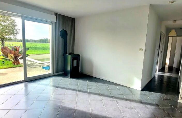 33500 - ARVEYRES - MAISON 4 CHAMBRES 115M² HABITABLES ET 1260M² JARDIN AVEC PISCINE — photo 3