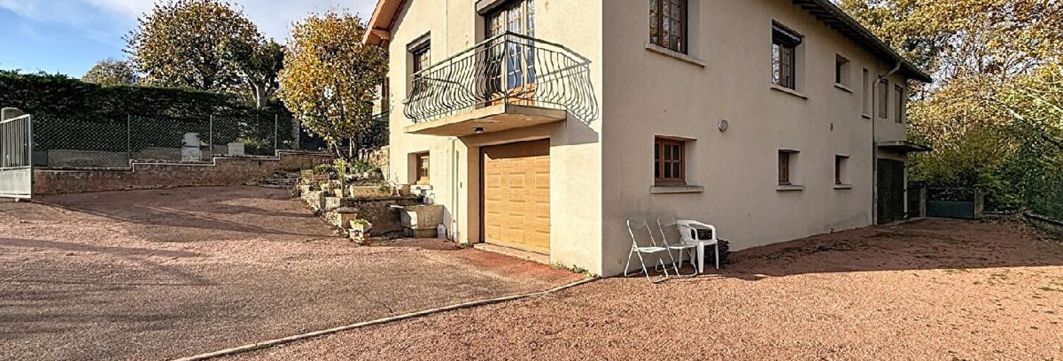 Maison 5 Pièces 104 m² à vendre à La Roche-Vineuse (71960)