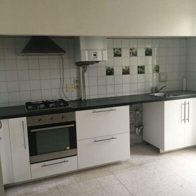 Appartement 3 pièces 749 €