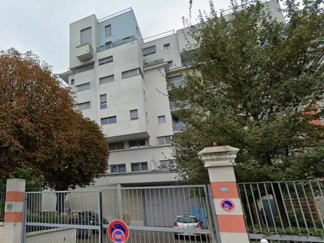Appartement 3 pièces avec terrasse et place de parking — photo du bien