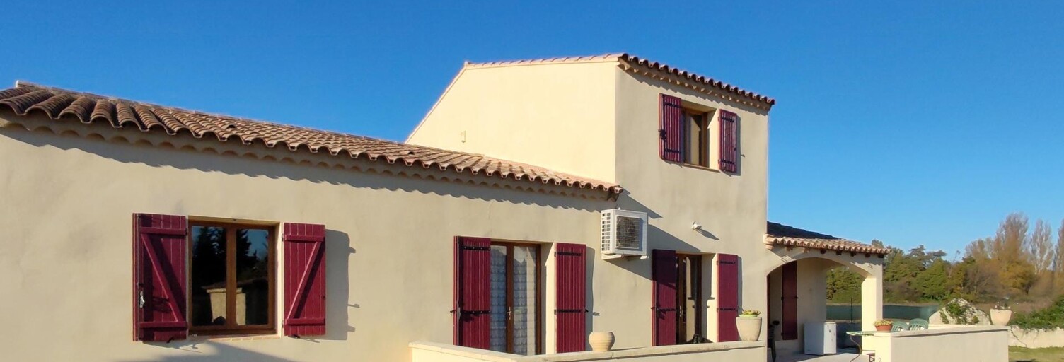 Maison 7 Pièces 148 m² à vendre à Saint-Saturnin-lès-Avignon (84450)