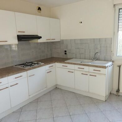 Appartement 3 pièces 142500 €