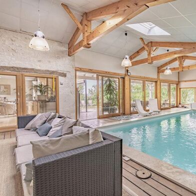 Maison 13 pièces 888250 €