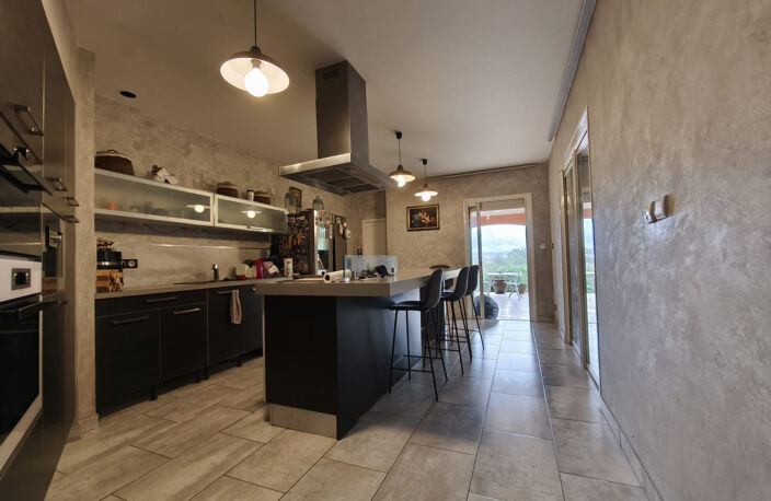 Villa 22O m2 , vue dégagée , piscine & terrain de 1800 m2 — photo 5