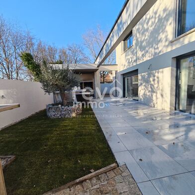 Maison 5 pièces 549000 €