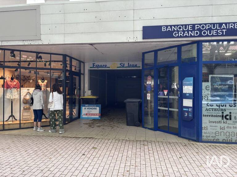 Vente Murs commerciaux 240 m&sup2; — photo 1