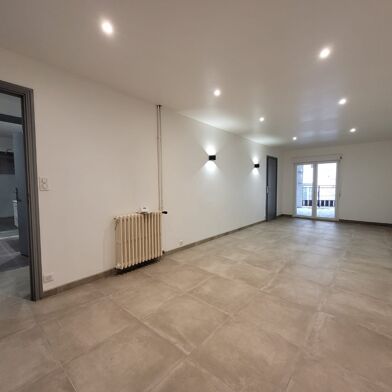 Appartement 3 pièces 610 €