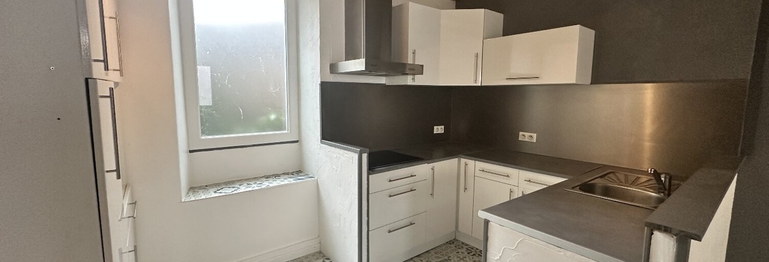 Maison 3 Pièces 65 m² à louer à Saint-Girons (09200)